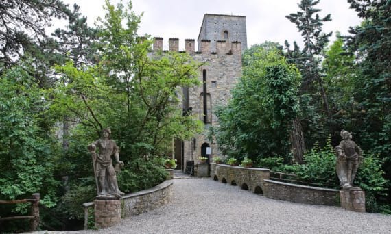 Parti alla scoperta del castello incantato di Gropparello Parti alla scoperta del castello incantato di Gropparello